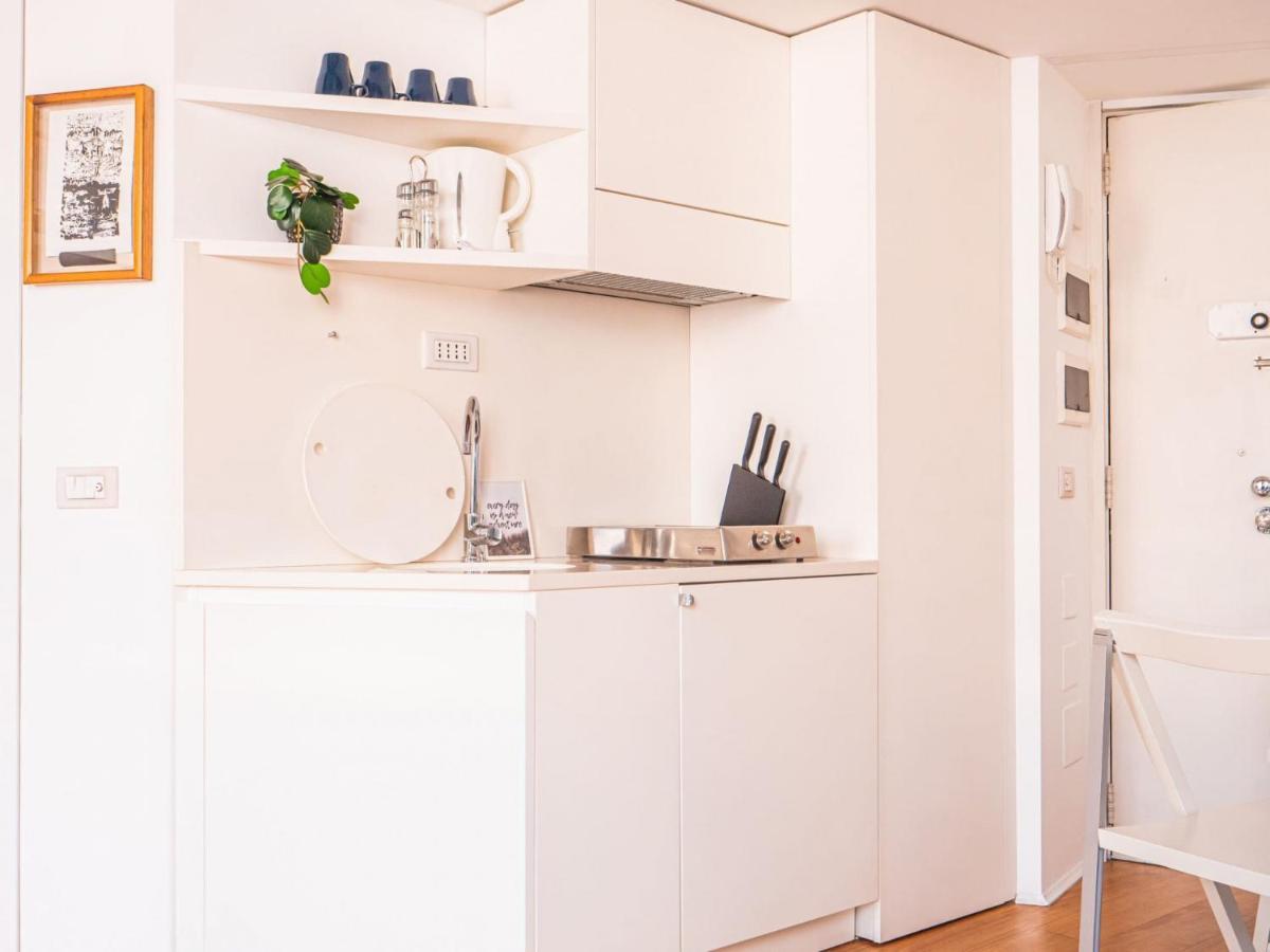 The Best Rent - Apartment Close To Navigli Mediolan Zewnętrze zdjęcie